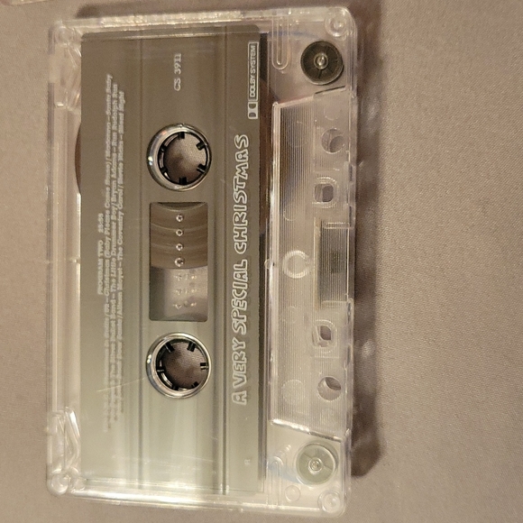 "A Very Special Christmas" | Vintage Audio Cassette - Picture 5 of 9